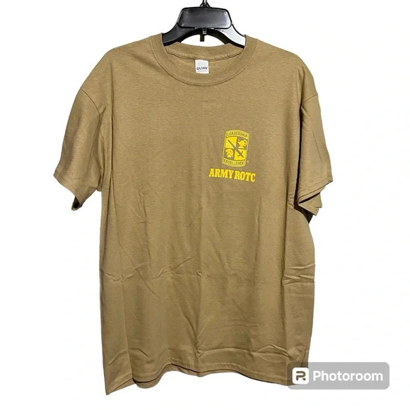 Army ROTC Men Leadership Excellence Crest Logo Sand Tan T-Shirt Size Large NEW - Picture 1 of 5